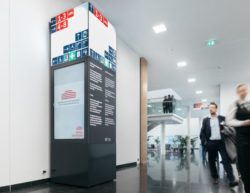 Messe Dortmund relies on kompas to digitally control the multi-function column and plan content on the screen. (Source: Messe Dortmund /Jannes Jeising)